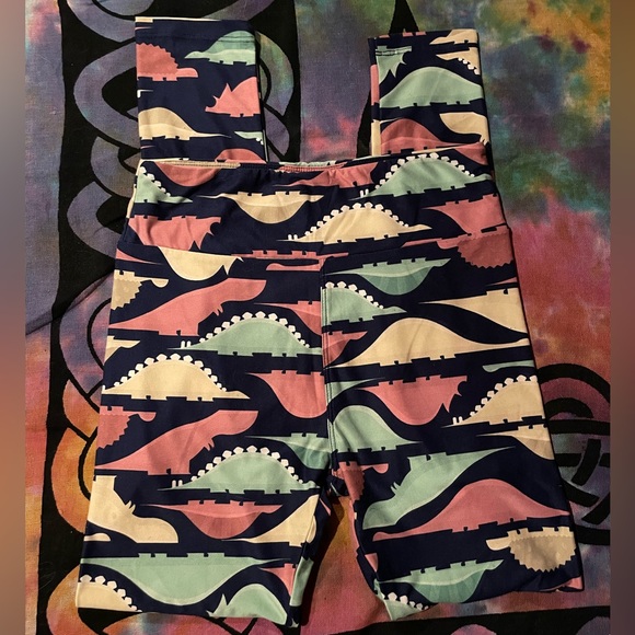 LuLaRoe dinosaur leggings one size NWOT - Picture 2 of 3